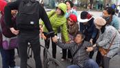 Корейский турист попал под велосипед - на Дворцовой