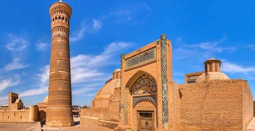 Не по избитым местам, а в рекламный тур в Узбекистан