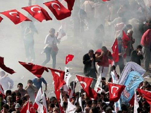 В центре Стамбула беспорядки