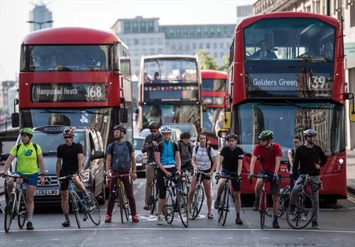 У Лондона в приоритете пешеходы и велосипедисты