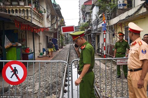 Туристы протестуют во Вьетнаме