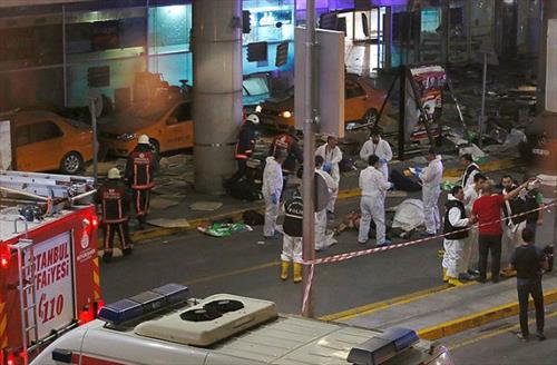 Аэропорт Стамбула: это были террористы-смертники